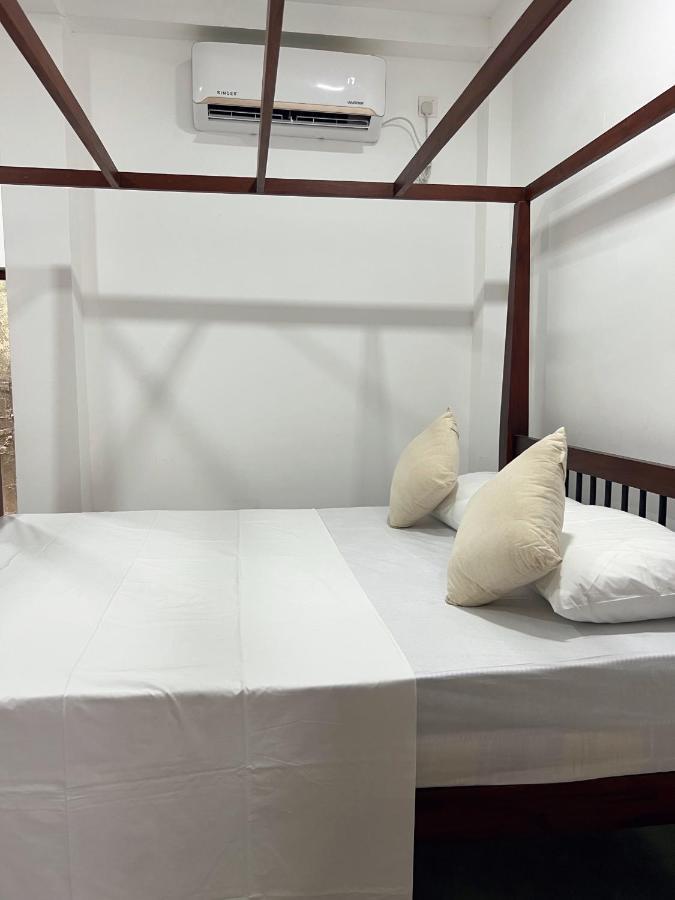 Komox Gedara Galle Bagian luar foto