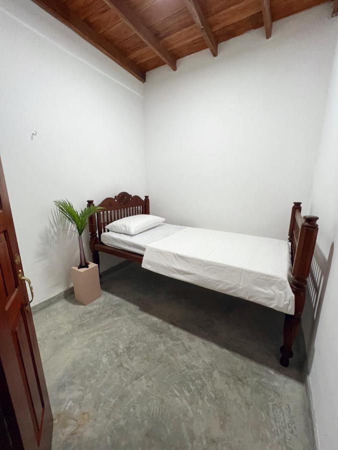 Komox Gedara Galle Bagian luar foto